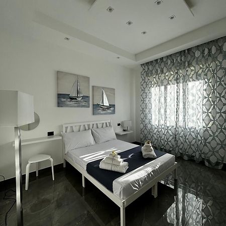 Louis Helen Apartment Nápoly Kültér fotó