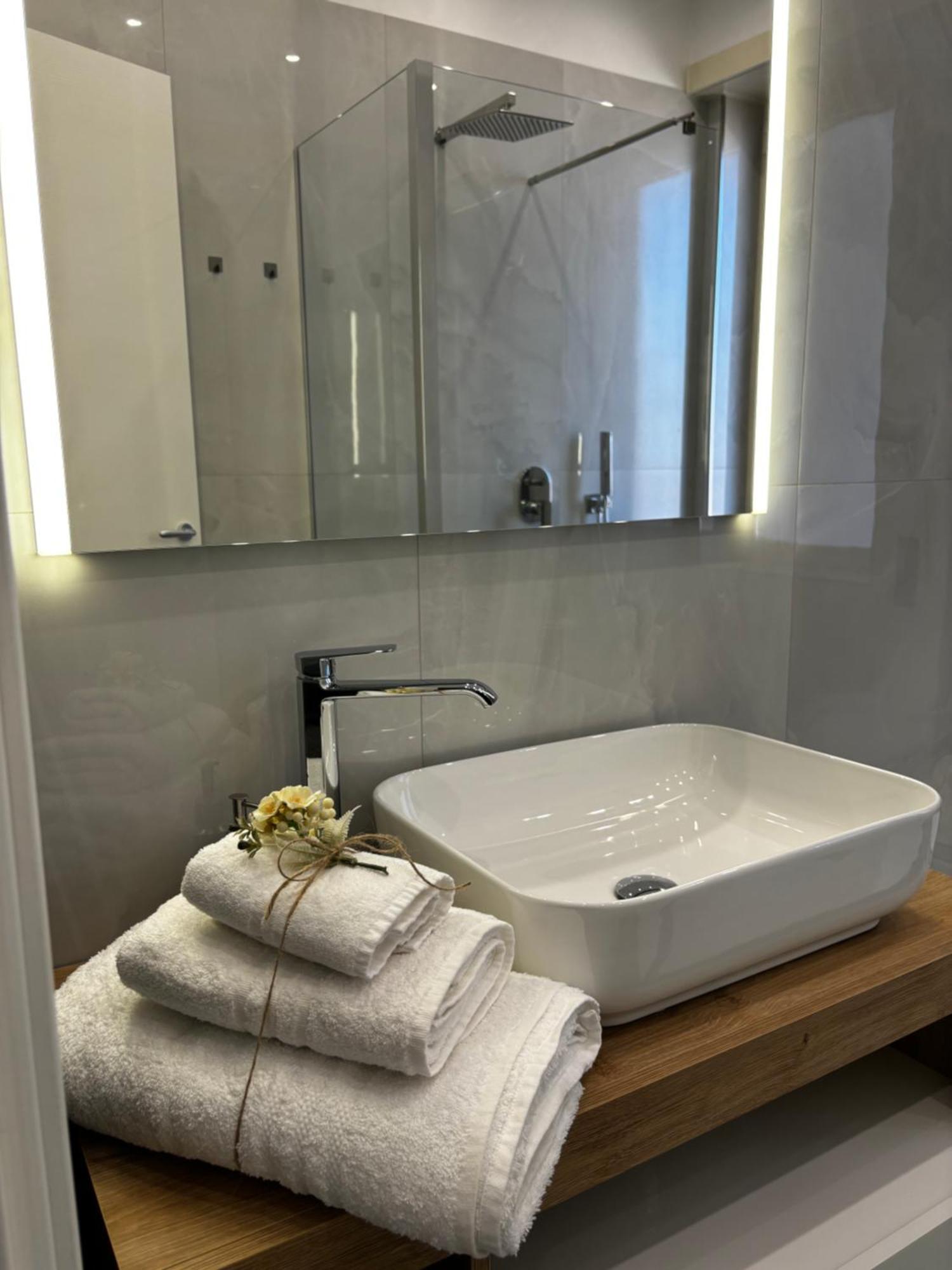 Louis Helen Apartment Nápoly Kültér fotó