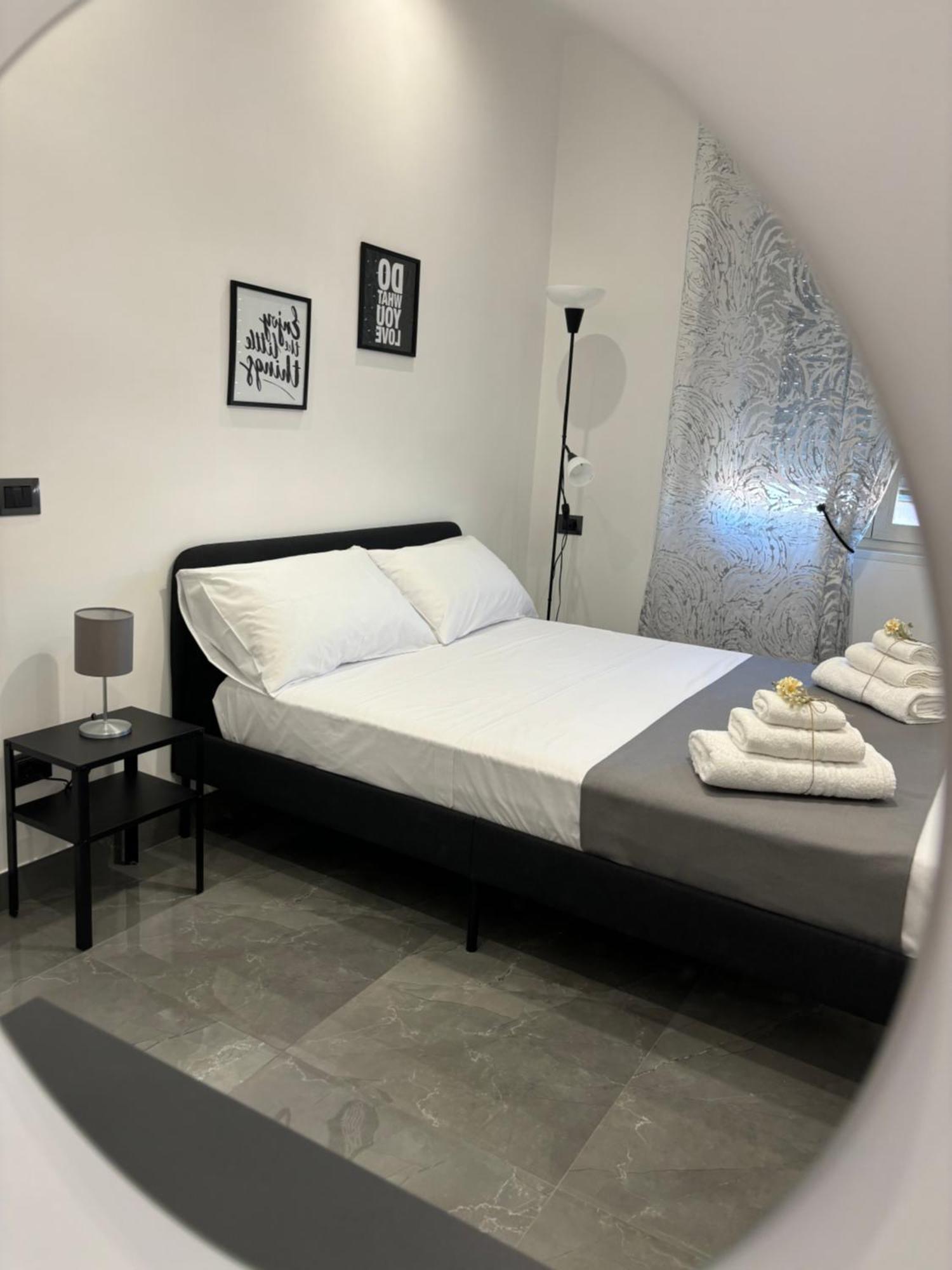 Louis Helen Apartment Nápoly Kültér fotó