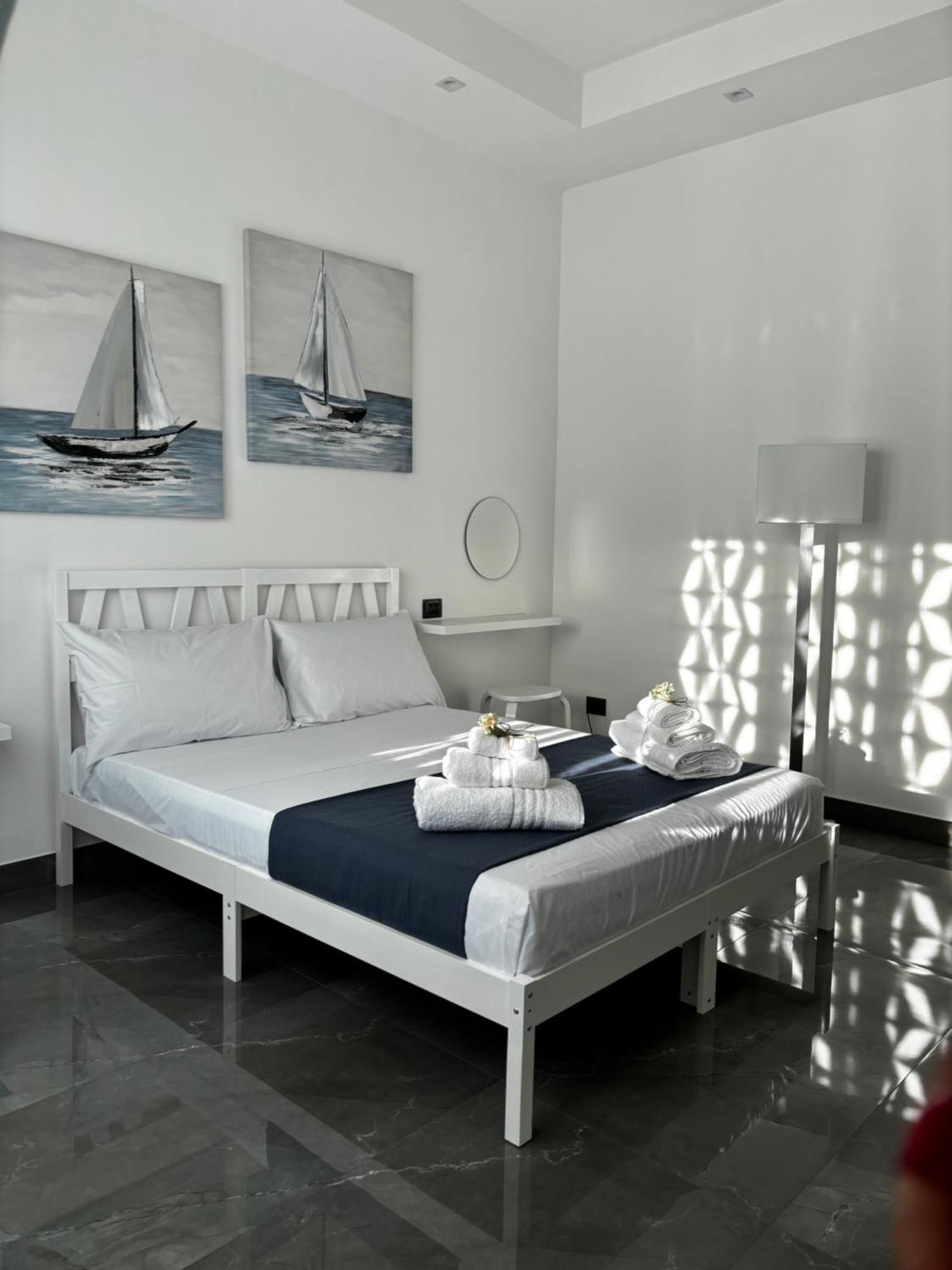 Louis Helen Apartment Nápoly Kültér fotó