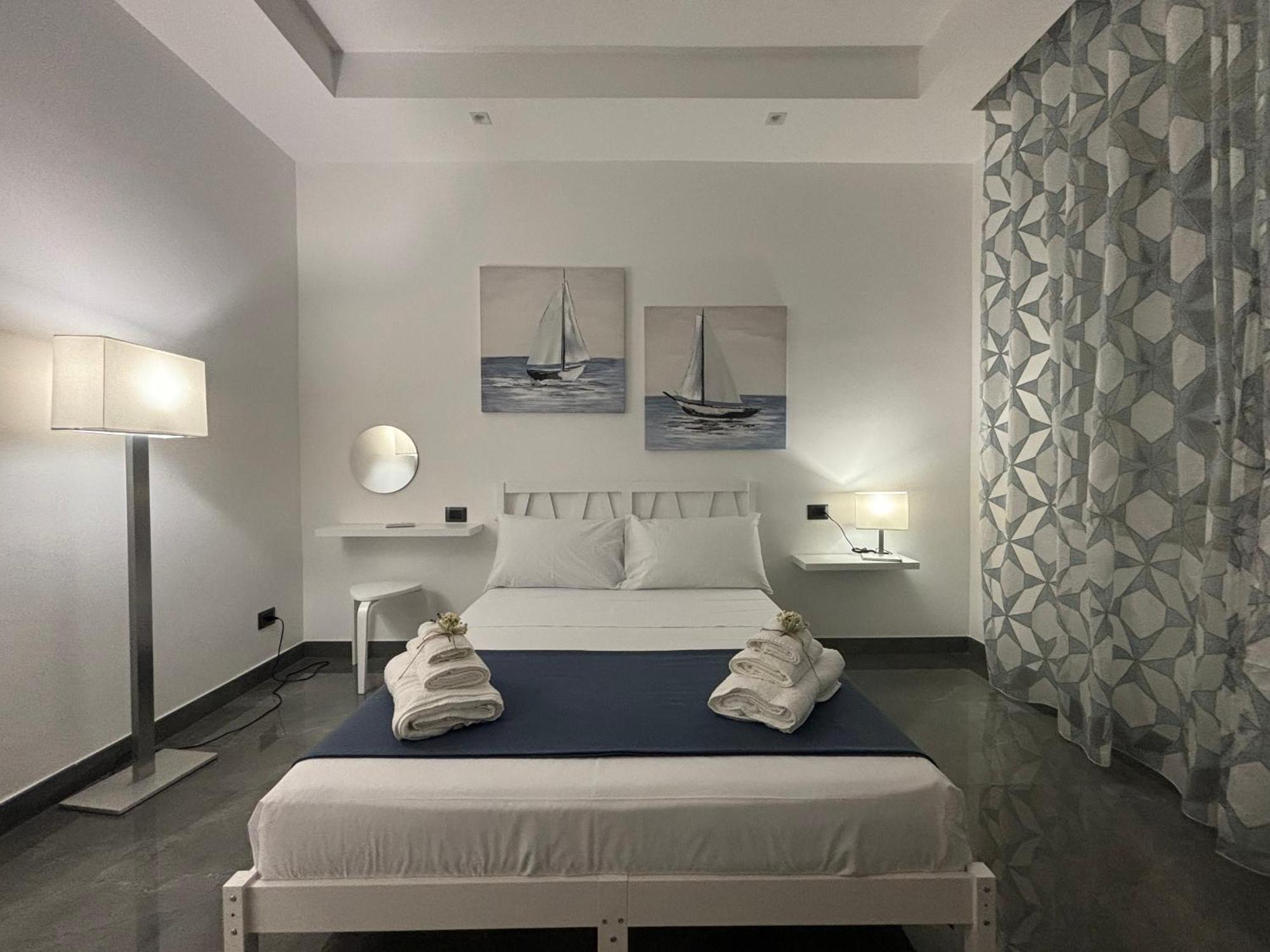 Louis Helen Apartment Nápoly Kültér fotó