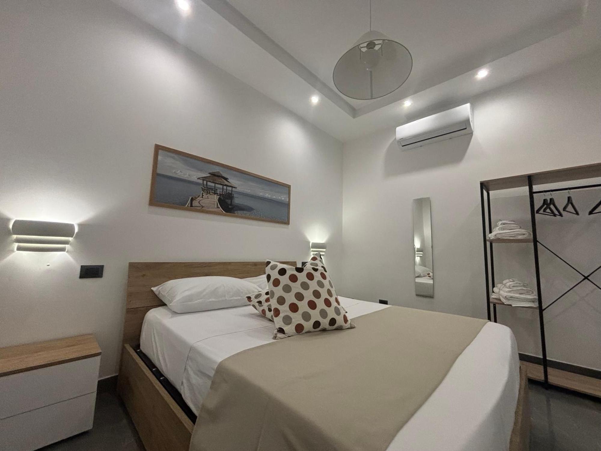 Louis Helen Apartment Nápoly Kültér fotó